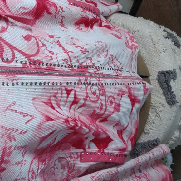 Pink & white Jacket 💕 - Picture 2 of 4